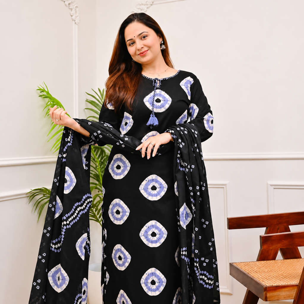 ইলোরা প্রিমিয়াম থ্রি পিস - ব্ল্যাক